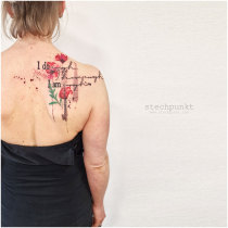 Trash Aquarell Mohnblumen Schriftzug Tattoo