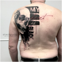 Trash Polka Menschlicher Schaedel Tattoo