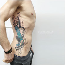 Trash Polka Uhr Tattoo