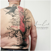 Trash Polka Baum Rabe Tattoo