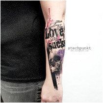 Trash Polka Schaedel Schriftzug Tattoo