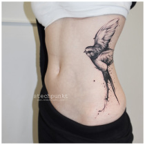 Schwarzgrau Schwalben Tattoo