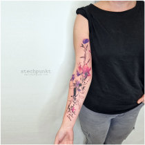 Trash Aquarell Abstrakt Blumen Tattoo